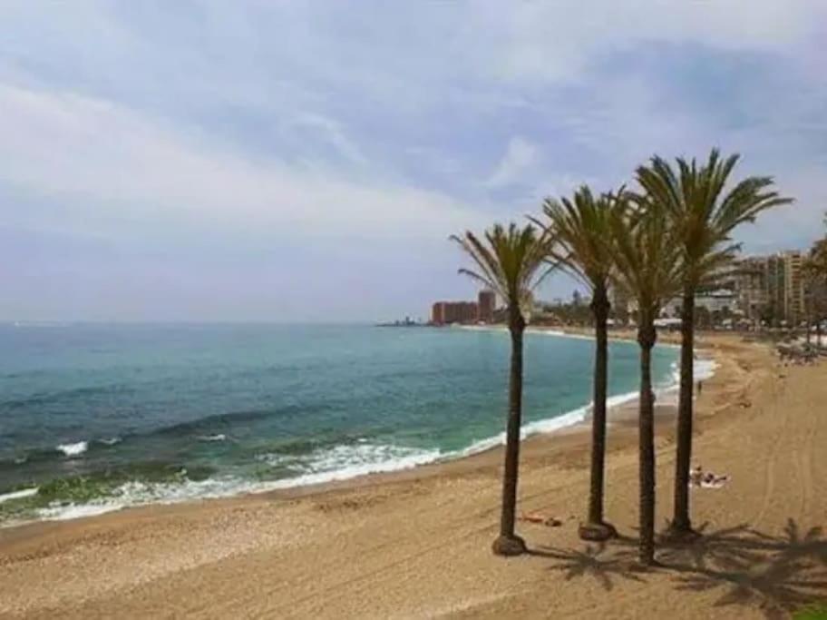 Elegante Alojamiento Con Piscina A 200 M Del Mar. Apartment Benalmadena Ngoại thất bức ảnh