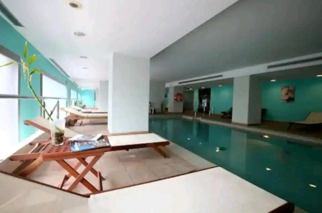 Elegante Alojamiento Con Piscina A 200 M Del Mar. Apartment Benalmadena Ngoại thất bức ảnh